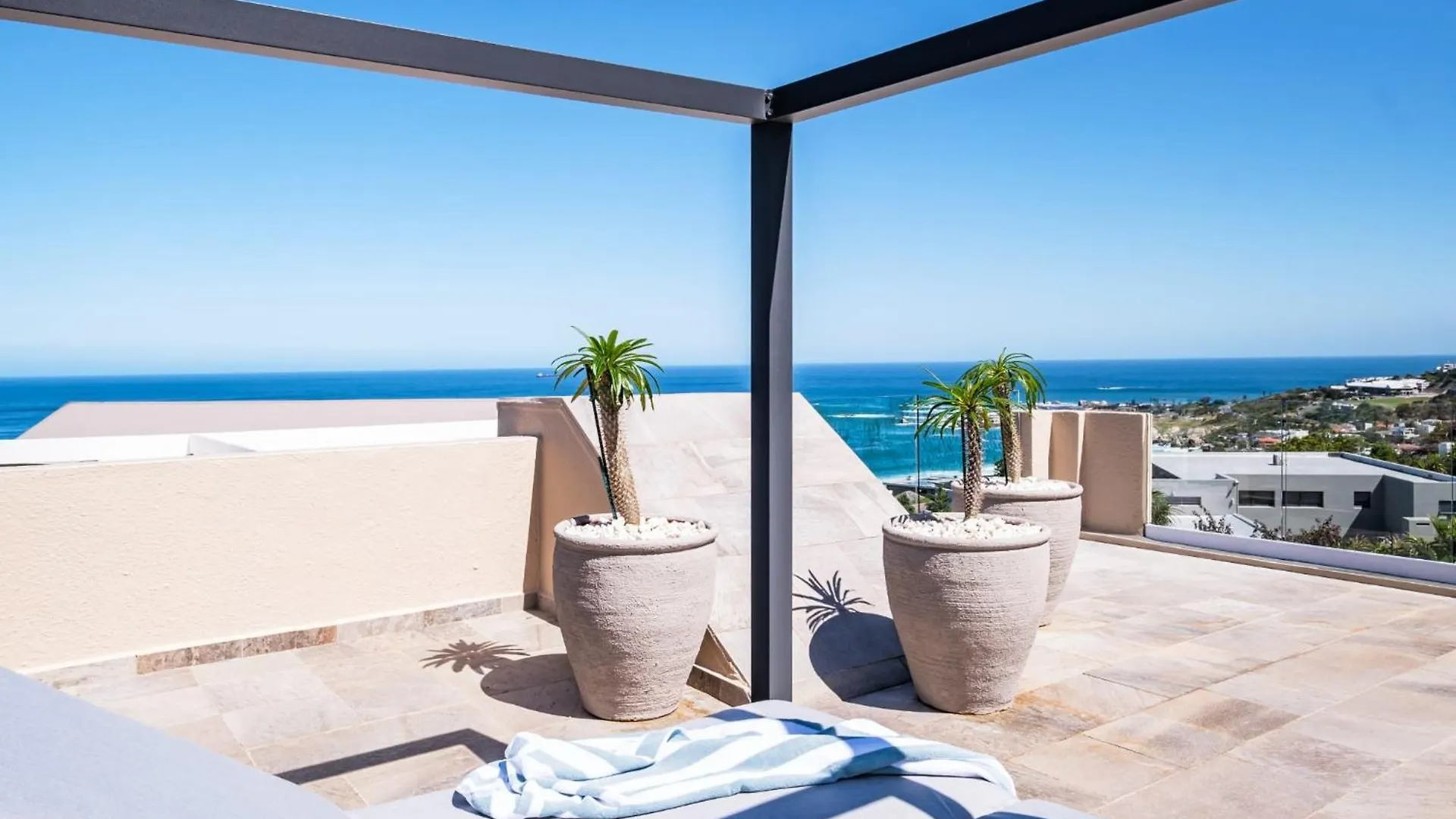 Sea La View Daire Cape Town