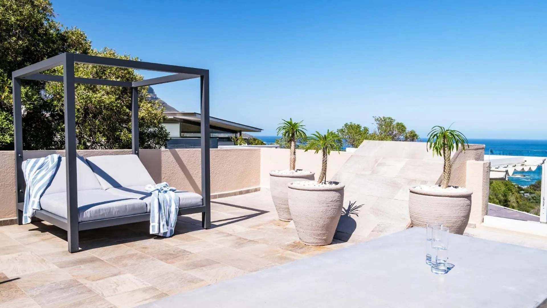 Sea La View Daire Cape Town